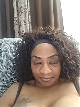 Big_Booty_Bonnie's Live XXX Chat