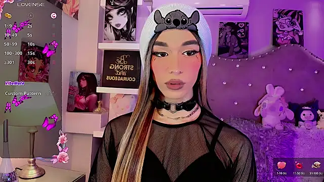 Megaan_Dolll's Webcam Show