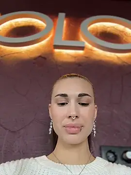 Czat XXX na żywo – Charming_Ritta