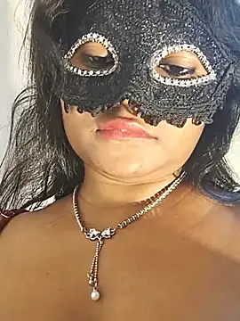Chat +18 de DIRTYSECRET_QUEEN_07 ao vivo