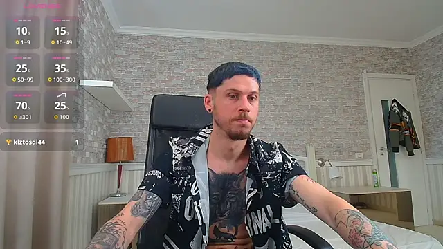 XXX chat uživo modela JonahShaw