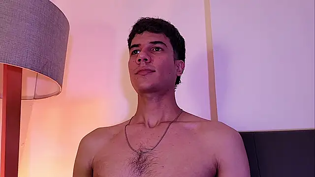 Pokazy przed kamerką – Derek_stud_