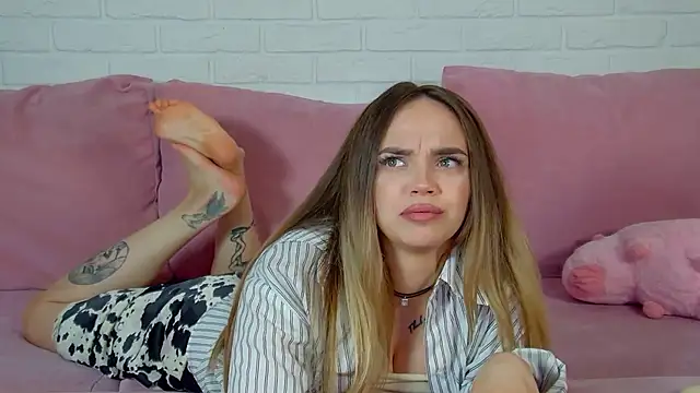 AnitaVenture Adlı Modelin Canlı XXX Sohbeti