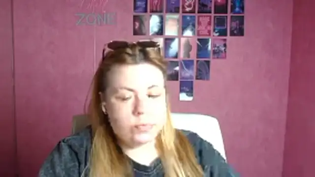 SusannaNight's Live XXX Chat