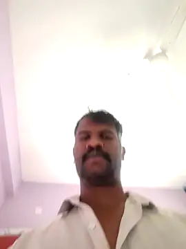 Paramkeerthi 라이브 XXX 채팅