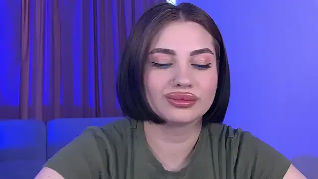 AdrianaToress 即時 XXX 聊天