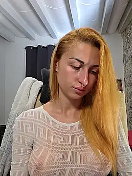 kylie_blck Adlı Modelin Canlı XXX Sohbeti