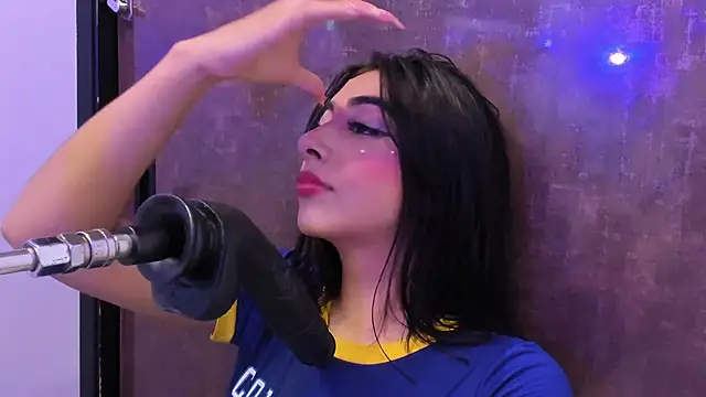 cherry_skinny_ Adlı Modelin Canlı XXX Sohbeti