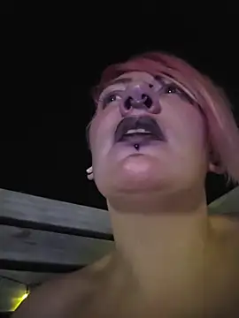 PinkTheHawk's Live XXX Chat