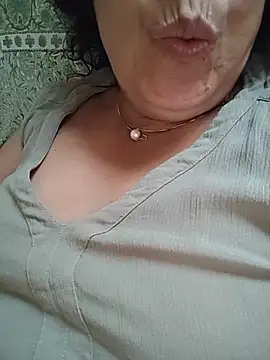NakedMILFx Live XXX-chat