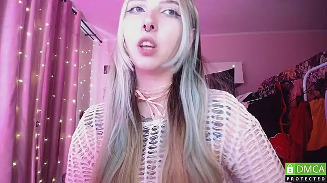 Chatroom XXX en direct de JustMeowGirl