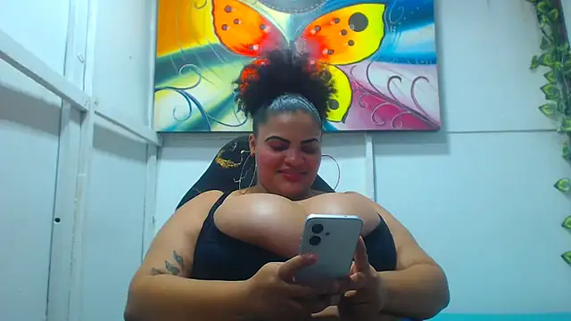 latina_bigboos25 – Live XXX-chat