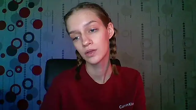 Chrissy_Joyful: онлайн-секс-чат