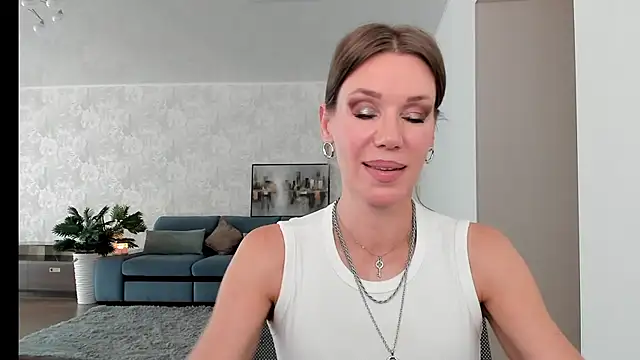 miababemi09's Live XXX Chat