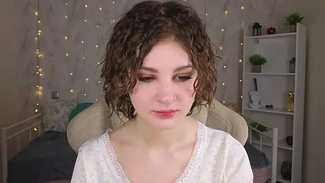 Webkamerová show Kira__Fluffy
