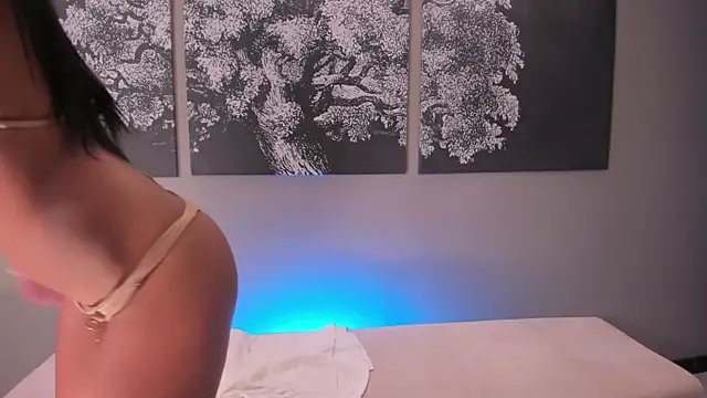 Онлайн чат XXX SaphiraJames