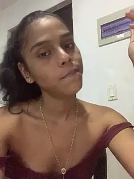 Chatroom XXX en direct de Saray_queen1