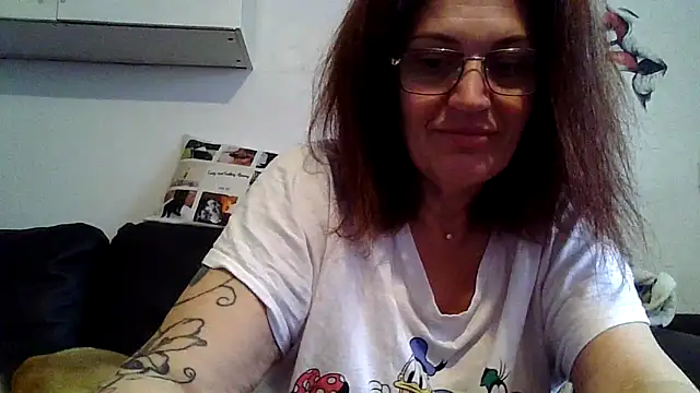 RubyyRosee live-chat rom