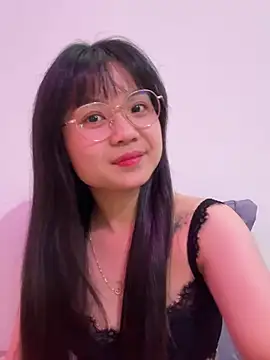 ___KARA___ Show Webcam