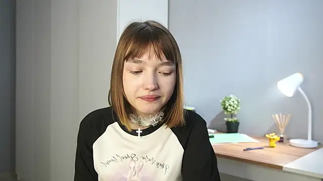 Leyla_crsh লাইভ XXX চ্যাট