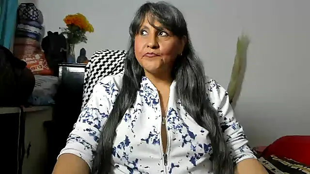 Chat XXX en directo de merlyna_goldens