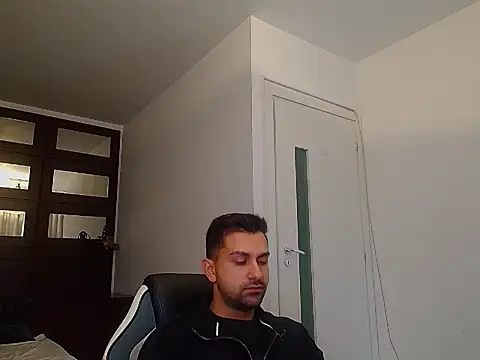 BryceReign Chat XXX live