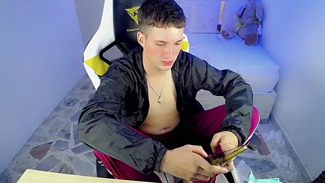 El_rubioo_ Webcamshow