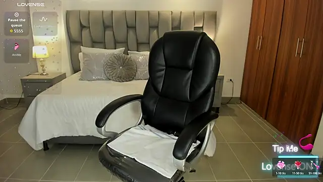 sarita_evanss' Live XXX Chat