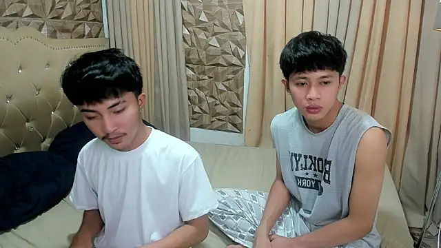 roberthugecock's Live XXX Chat