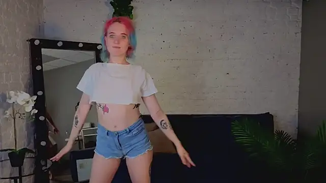 ScarlettSparkss: διαδικτυακό σόου στην κάμερα