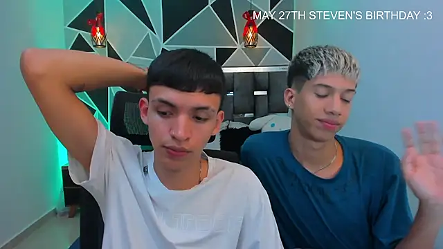 Show de Juan_Nd_Steven na webcam