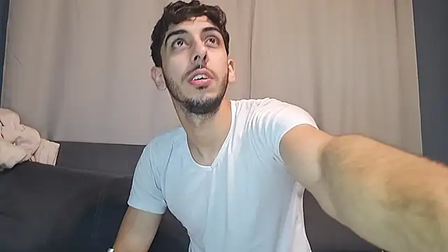 Chat XXX en directo de LeoyNicky98