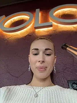 Chat XXX en directo de Charming_Ritta