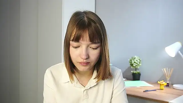 Leyla_crsh élő XXX-chatje
