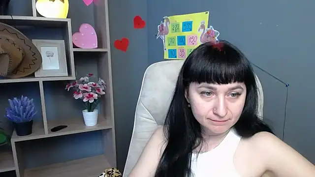 NinaFlawlees: онлайн-секс-чат