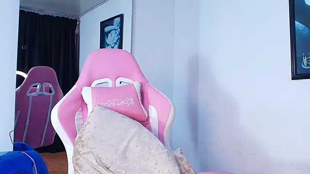 XXX chat uživo modela GraceWallace_