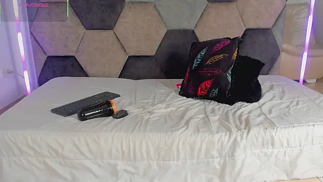 Latrellx7 Live XXX-Chat