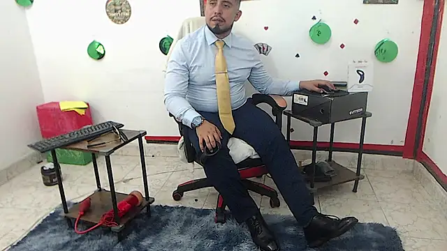 Chatroom XXX en direct de KalethBigDick