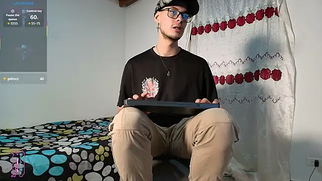 Vlad__night's Live XXX Chat