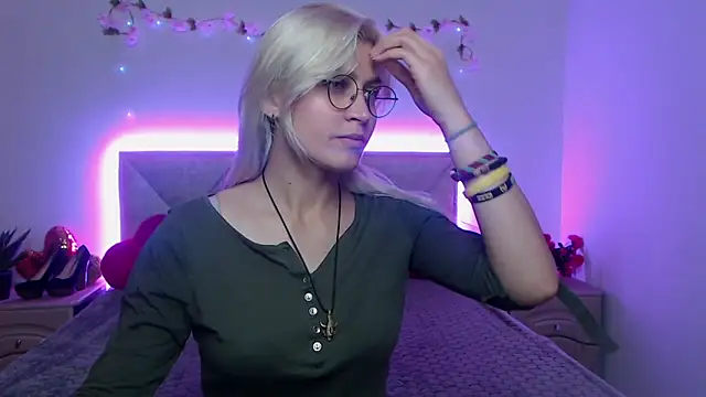 RubyDaviss Adlı Modelin Canlı XXX Sohbeti