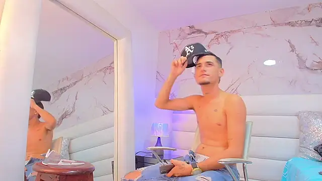 Yoel_Boyxx: вебкам-шоу