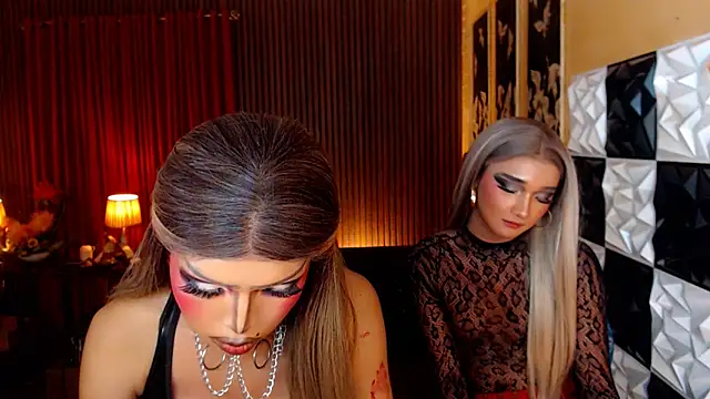 xFistingLadyBoyx: вебкам-шоу