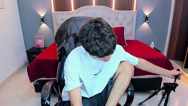 Chat +18 de Tommy18__ ao vivo