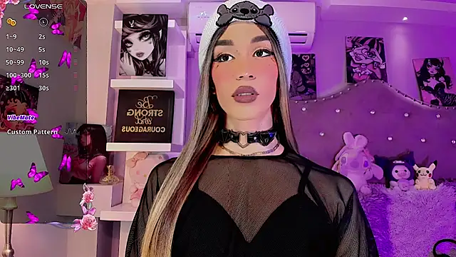 Megaan_Dolll Adlı Modelin Canlı XXX Sohbeti