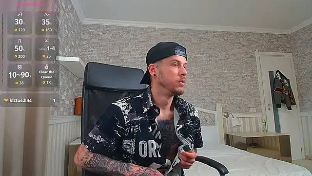 JonahShaw élő XXX-chatje