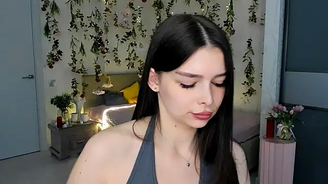 Chat XXX en directo de ContinentOfTranquility