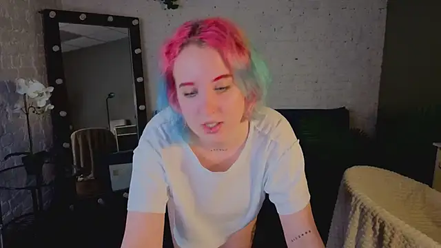 ScarlettSparkss' Live XXX Chat