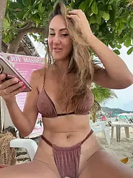 Bella-Grace's Webcam Show
