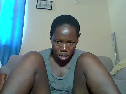 XXX chat uživo modela Blacksexyqueen24