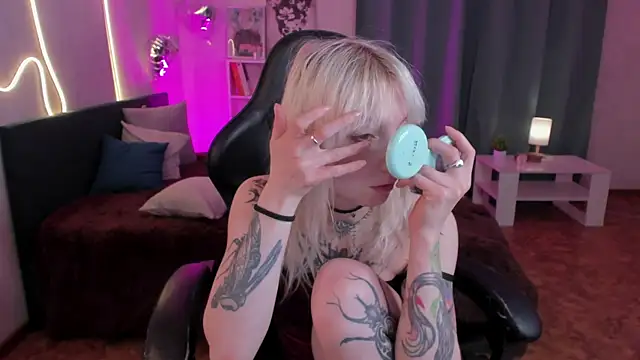 tattoo_art_baby's Live XXX Chat